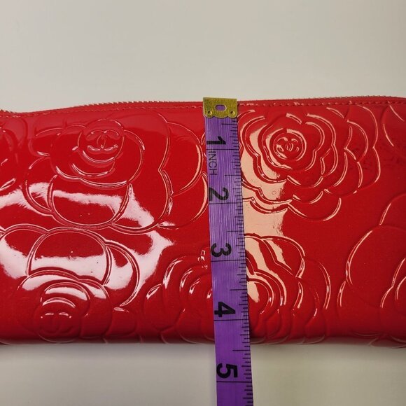 Red Rectangular Rose Motif Clutch Wallet NWOT - Picture 10 of 10